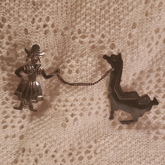 Vintage authentic sterling silver brooch - Picture 1 of 4